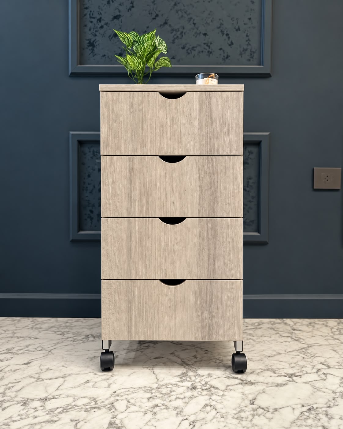 Comode 4 drawers فرزات