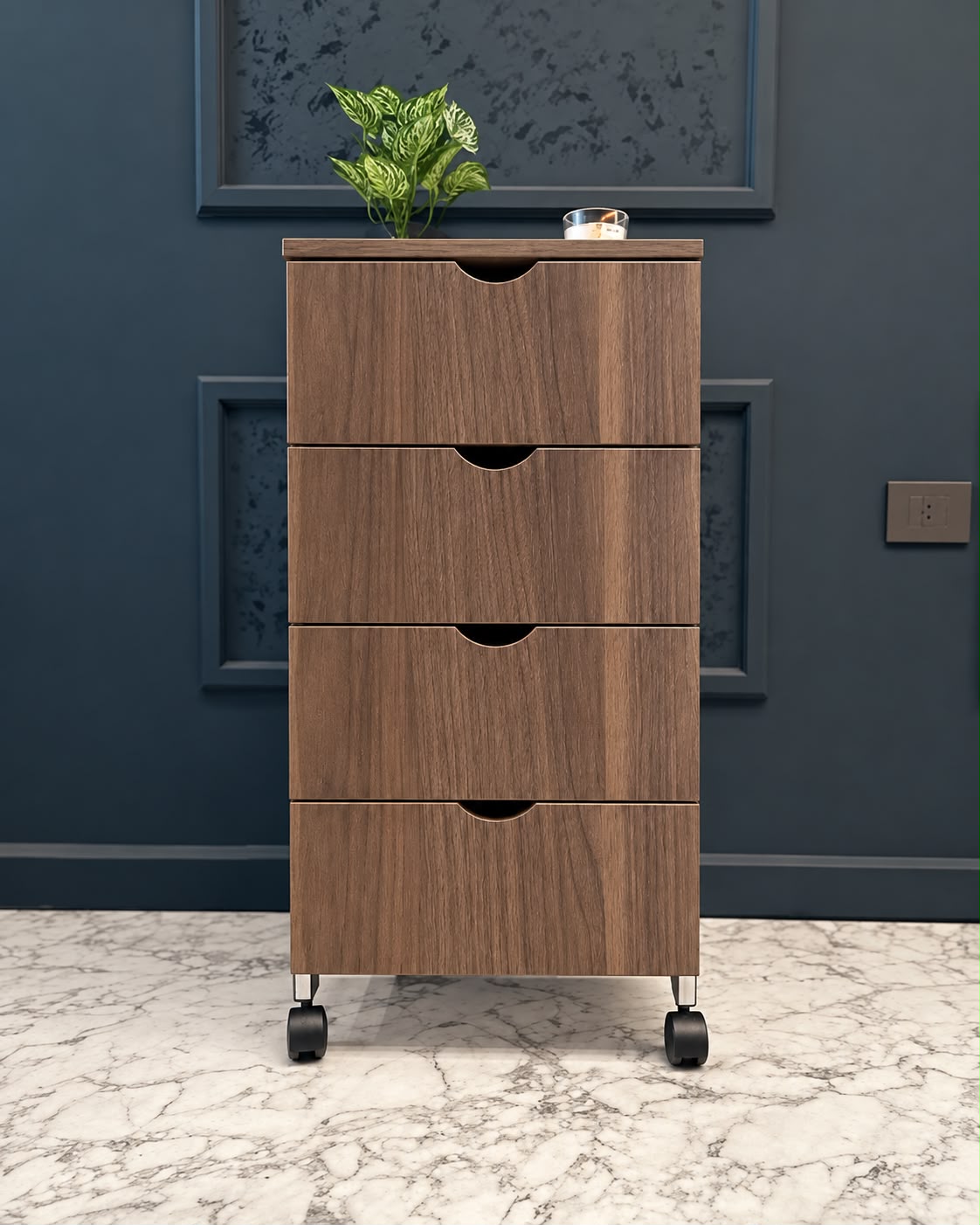 Comode 4 drawers فرزات