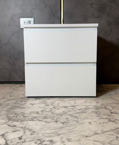night stand  شطب