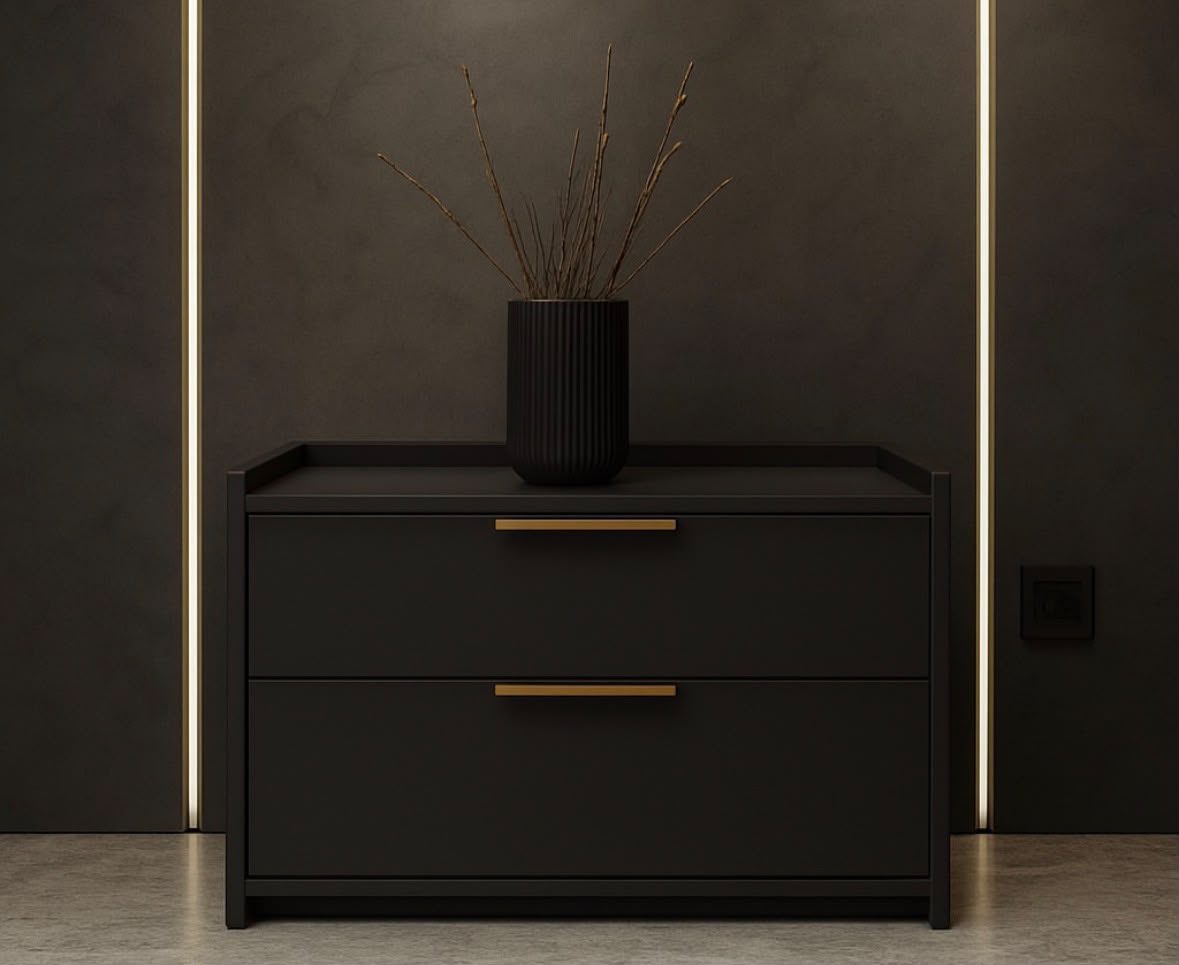 Comode With Handles