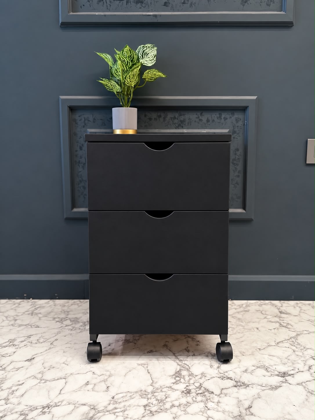 Comode 3 drawers فرزات